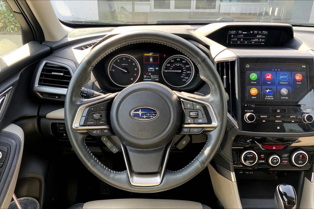 2022 Subaru Forester Limited photo 2