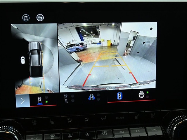 2023 GMC CANYON - Image 17