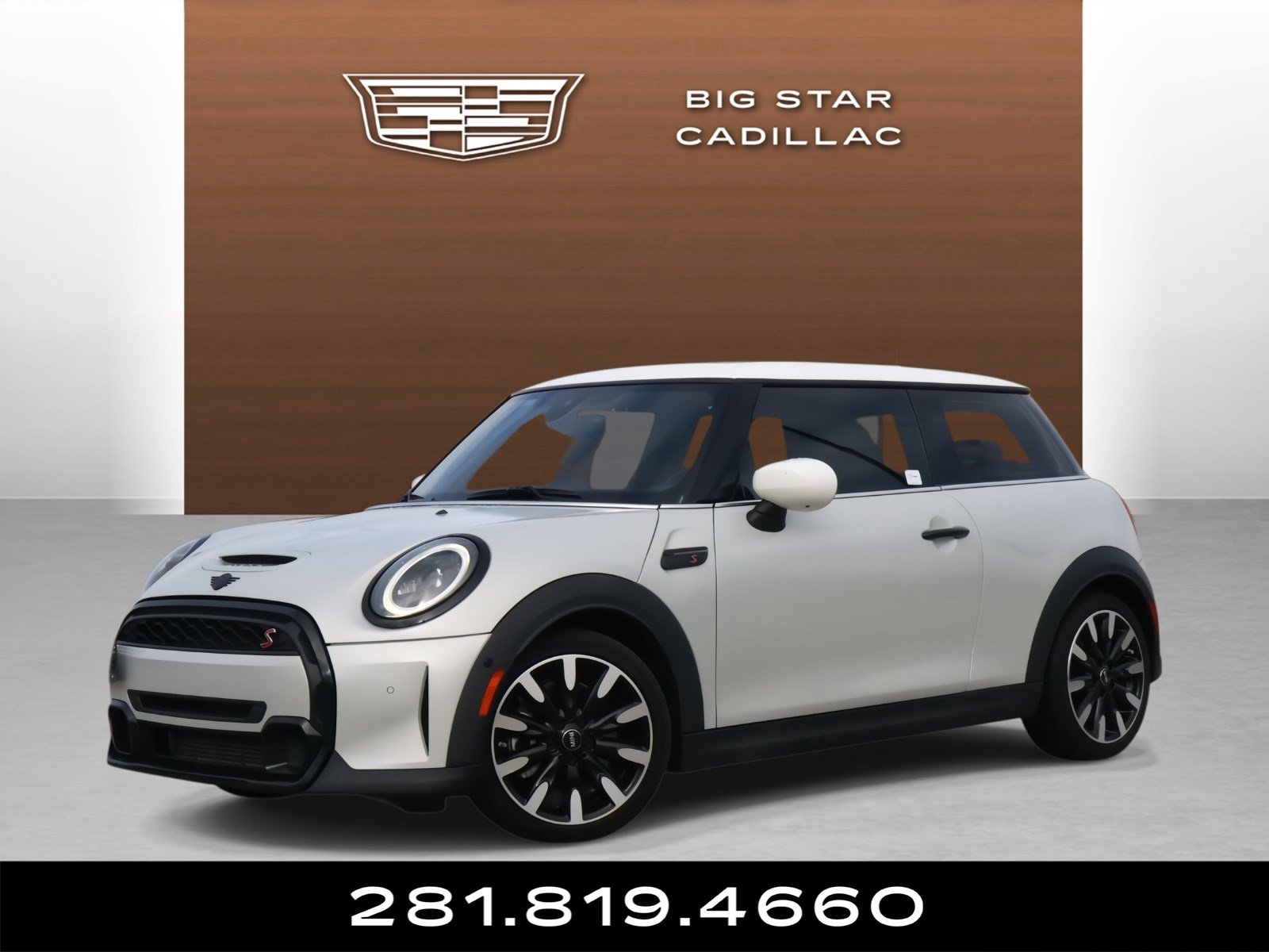 2023 MINI 3 Door S's photo
