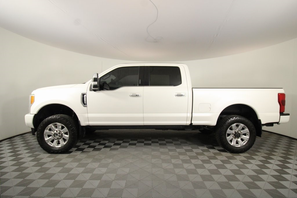 2017 Ford F-350 photo 2