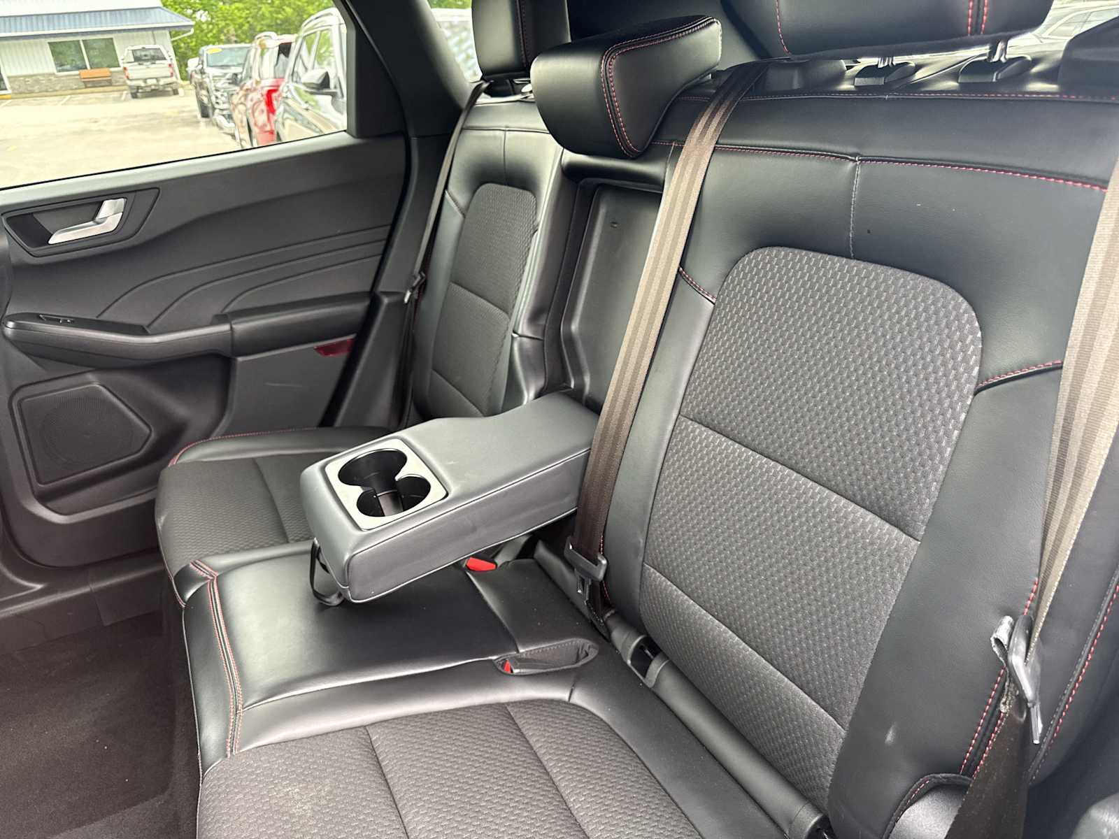 2024 Ford Escape ST-Line photo 32