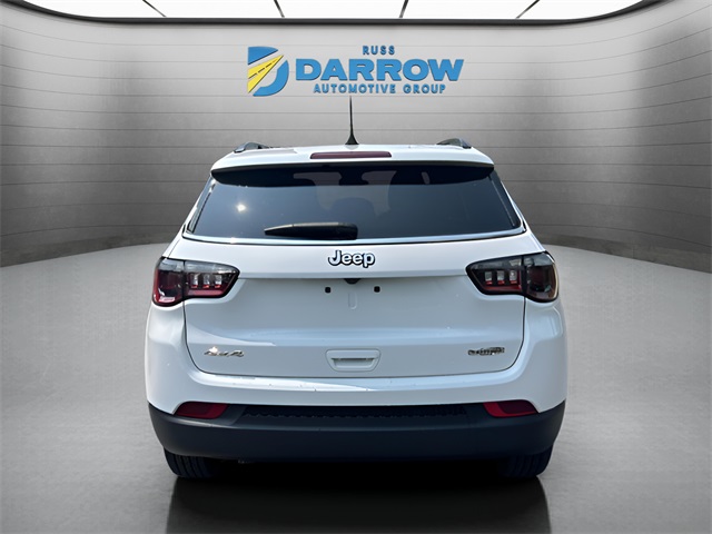 2023 Jeep Compass Latitude photo 2