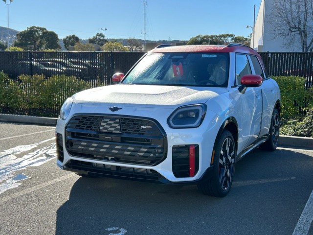 2026 MINI Countryman John Cooper Works's photo
