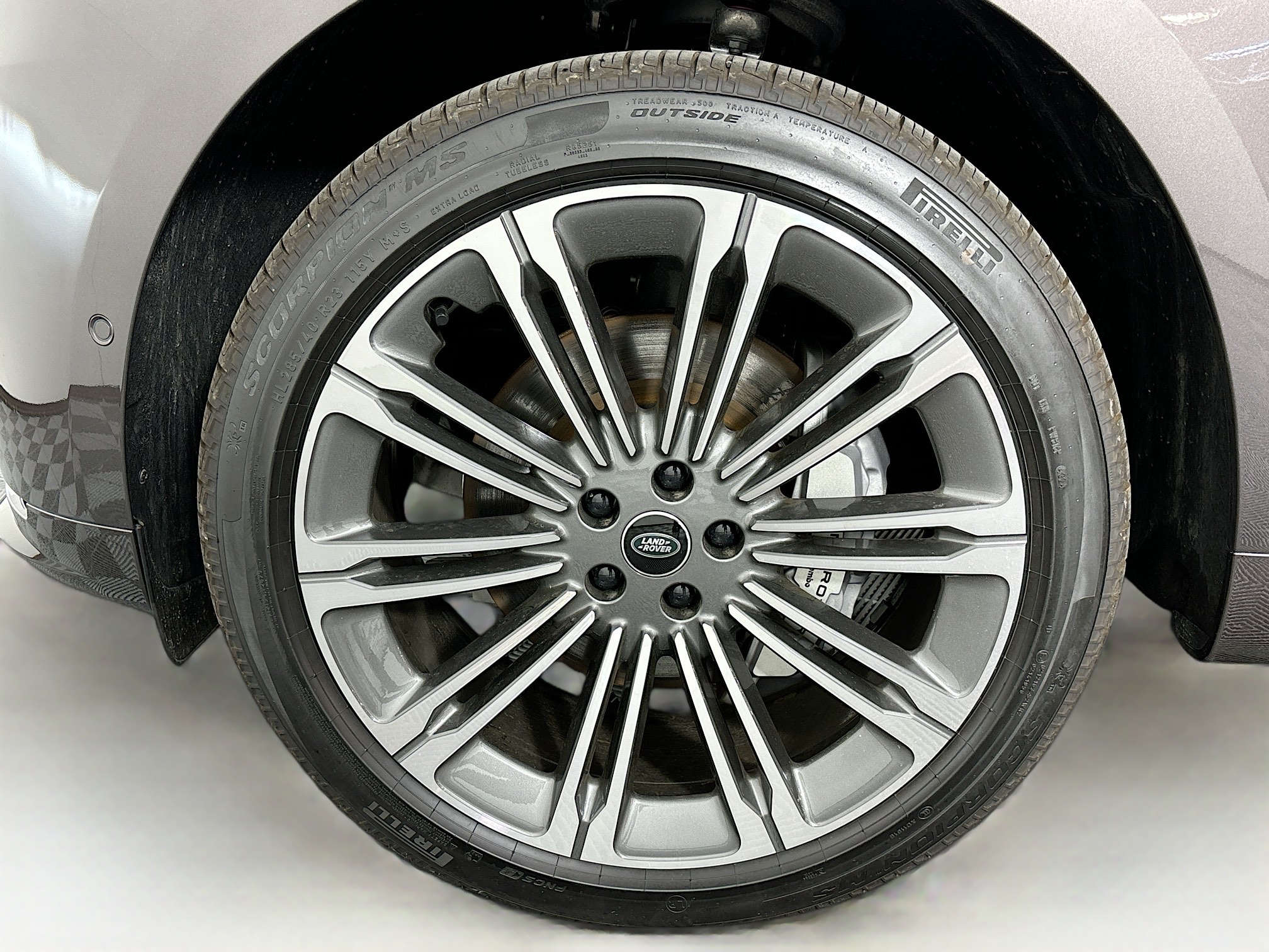 2025 Land Rover Range Rover Sport SE photo 20