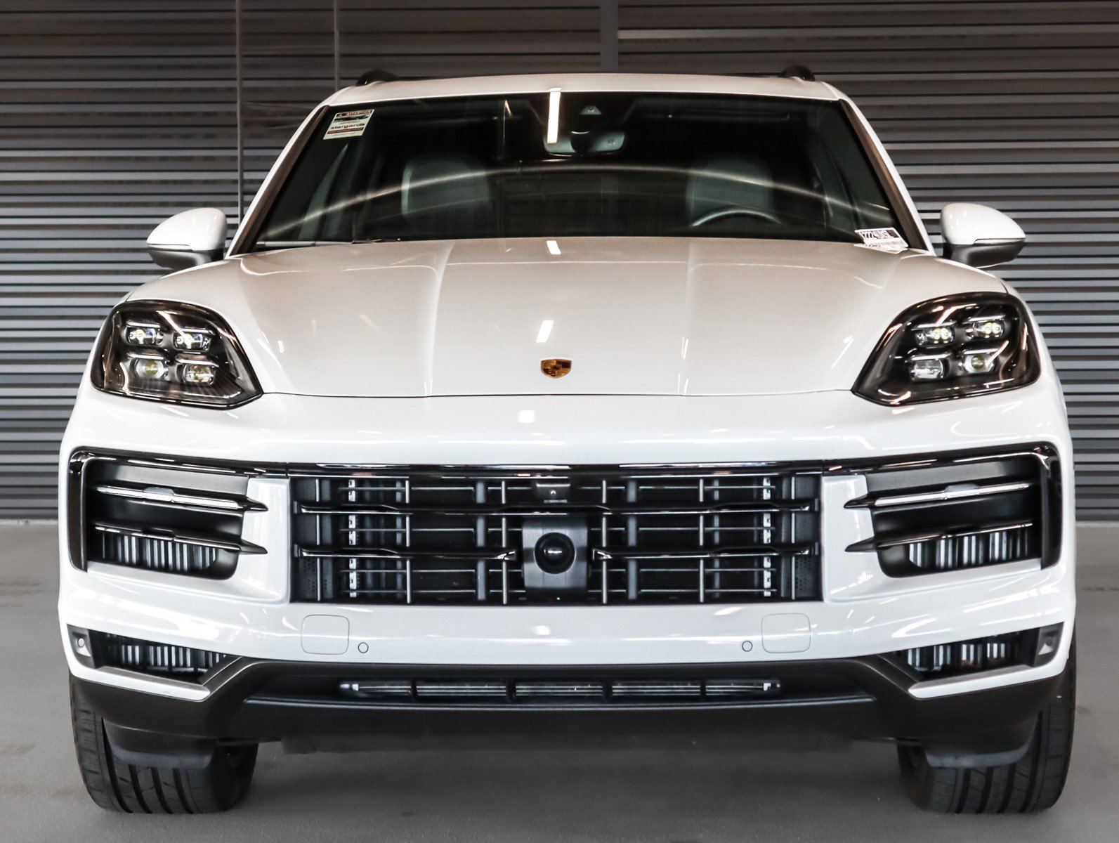 2024 Porsche Cayenne S photo 8