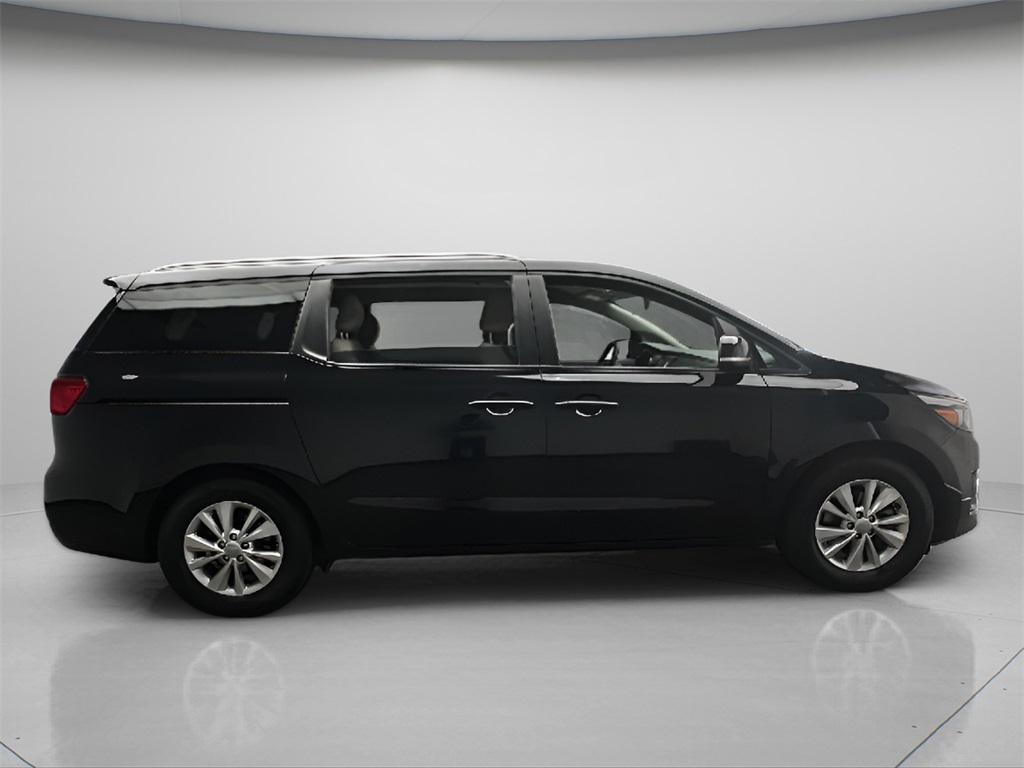 2015 Kia Sedona LX photo 5