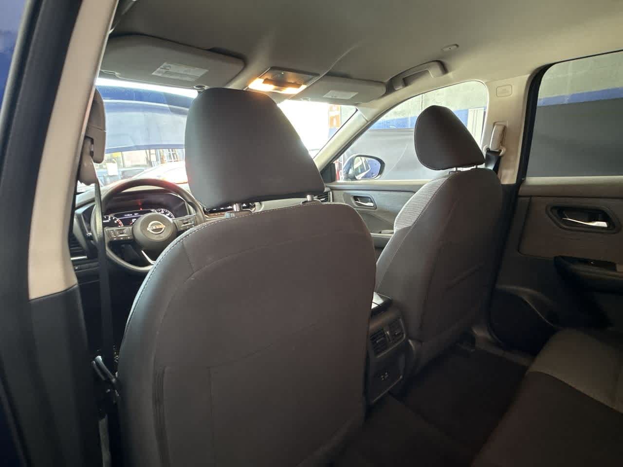 2023 Nissan Rogue SV photo 21