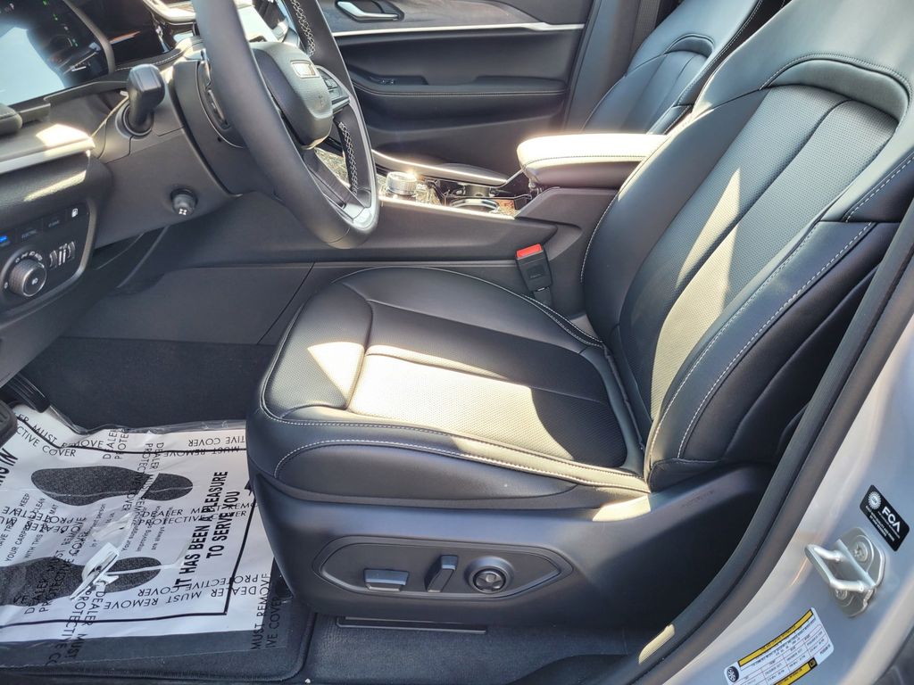 2023 Jeep Grand Cherokee 4xe Base photo 4