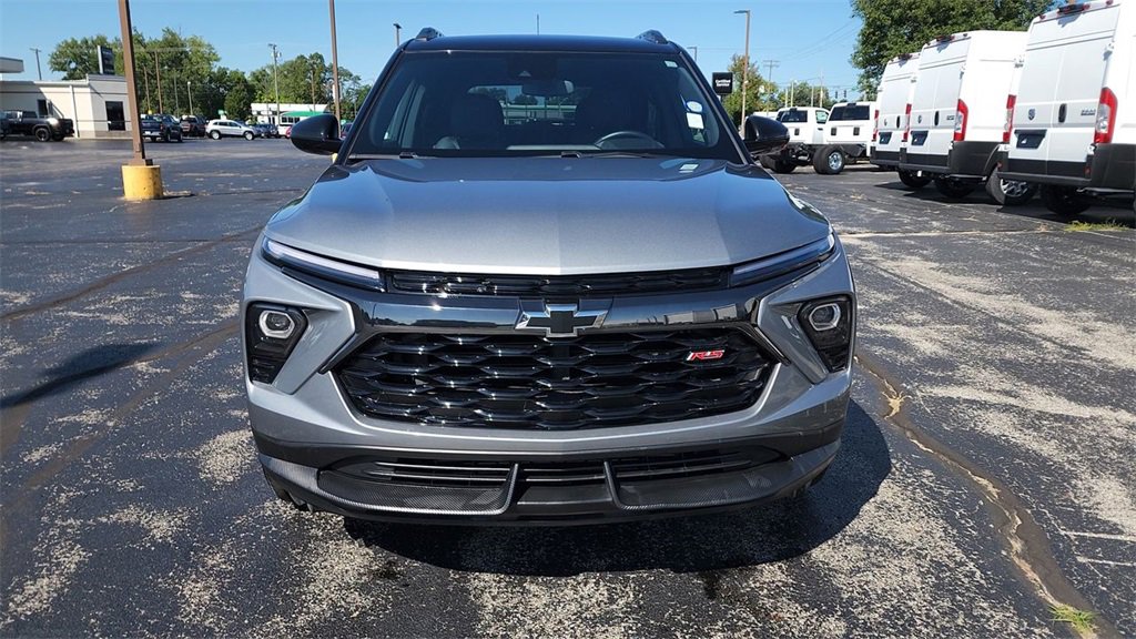 2024 Chevrolet Trailblazer RS photo 2
