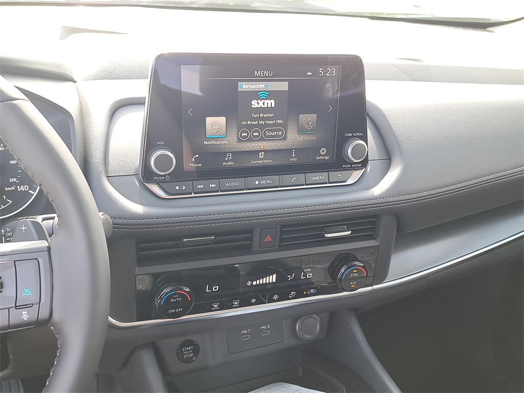 2026 Nissan Rogue SV photo 28