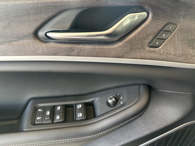 2025 Jeep Grand Cherokee Limited photo 14