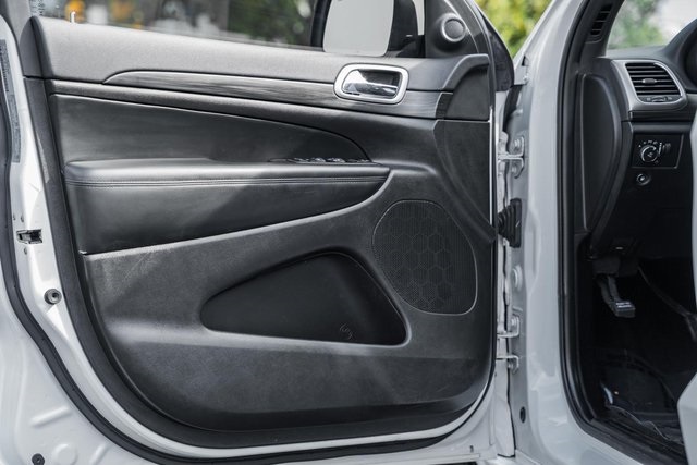 2021 Jeep Grand Cherokee Laredo photo 27