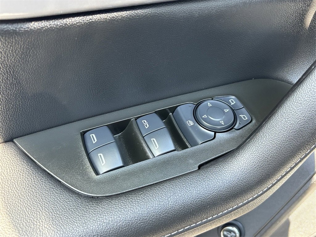 2025 Chevrolet Blazer 2LT photo 13