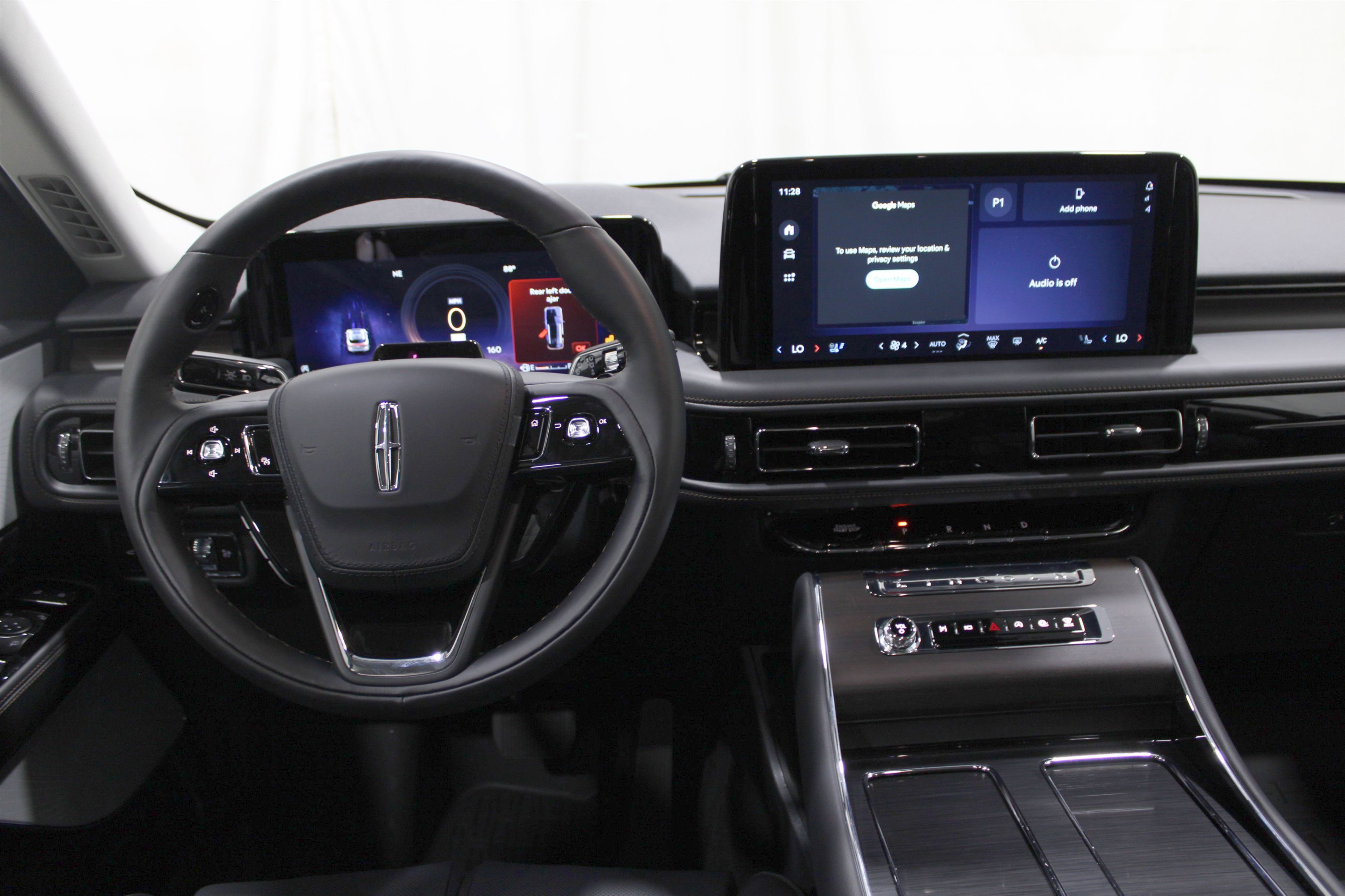 2025 Lincoln Aviator Reserve photo 2