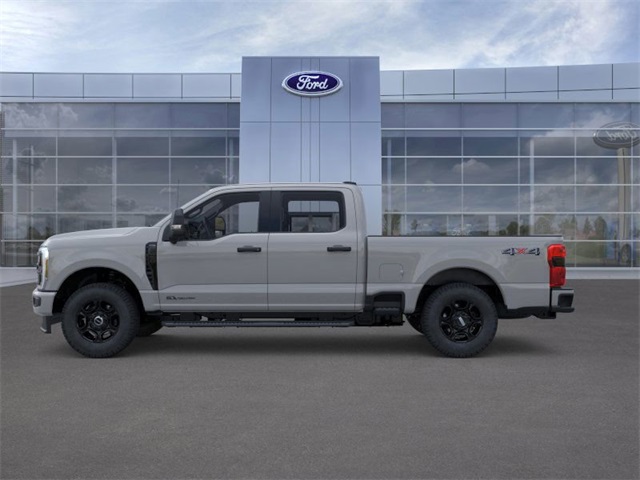 2026 Ford F-350 photo 3