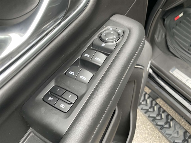2021 Chevrolet Suburban Z71 photo 20
