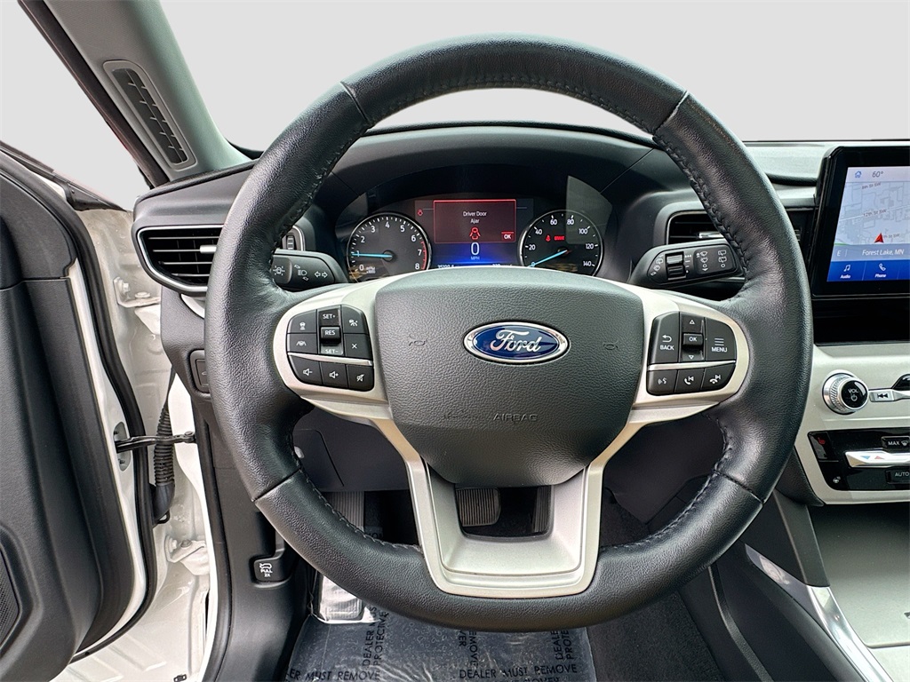 2022 Ford Explorer XLT photo 10
