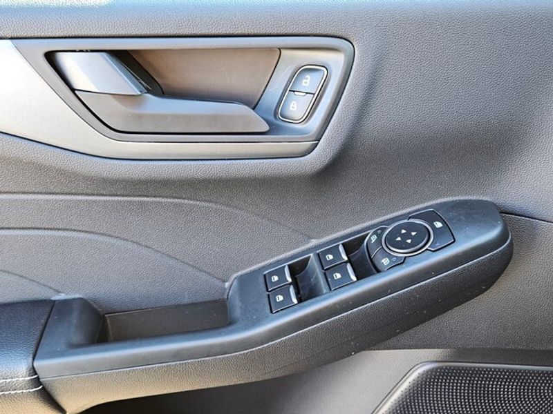 2025 Ford Escape Active photo 29