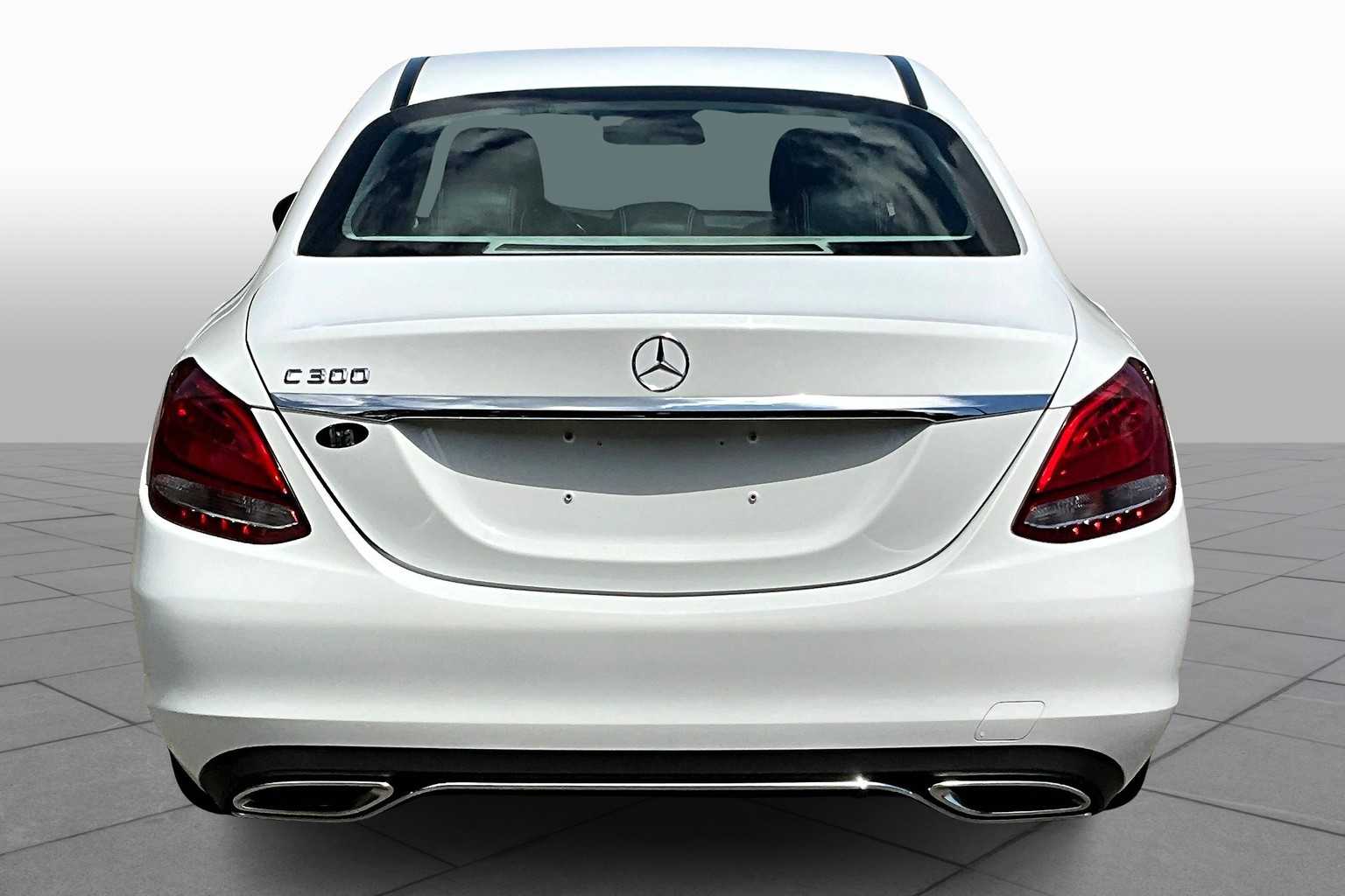 2016 Mercedes Benz C 300 photo 4
