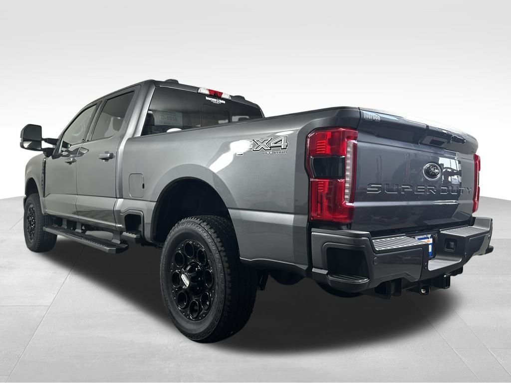 2026 Ford F-350 XLT photo 3