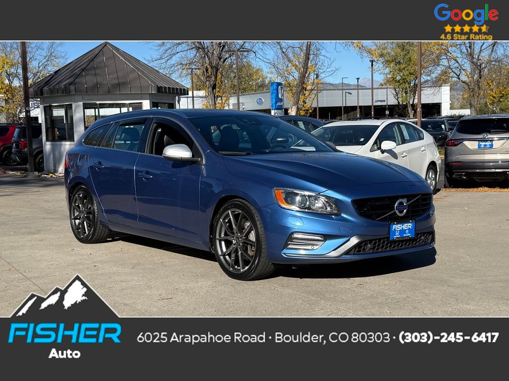 2017 Volvo V60 R-Design Platinum