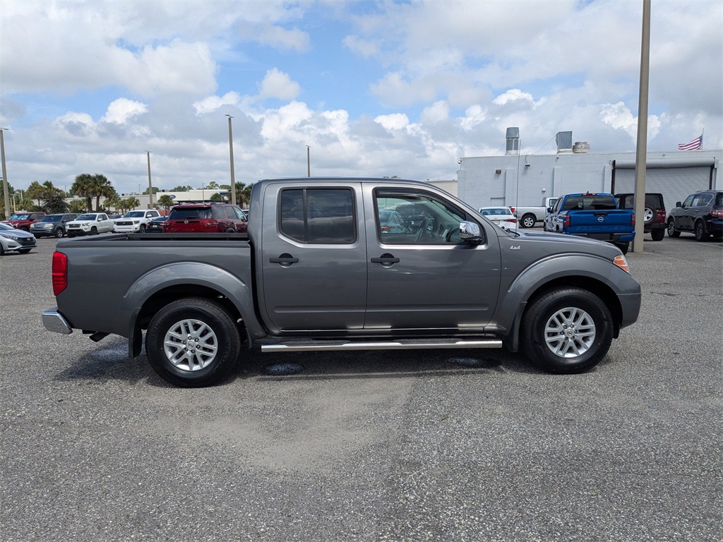2019 Nissan Frontier SV photo 2