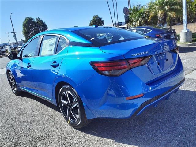 2025 Nissan Sentra SV photo 10