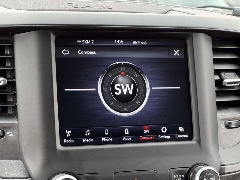 2021 Ram 2500 Tradesman photo 3
