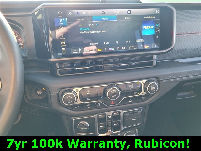 2024 Jeep Wrangler Rubicon photo 19