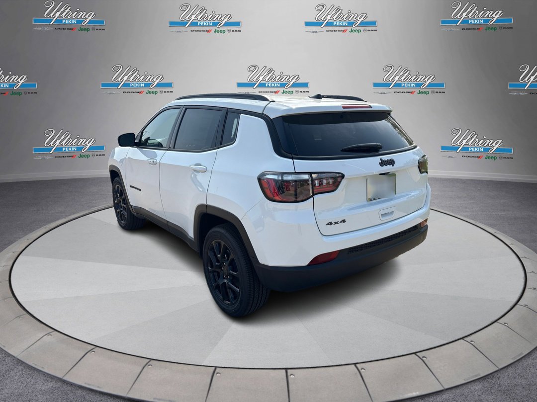 2025 Jeep Compass Latitude photo 4