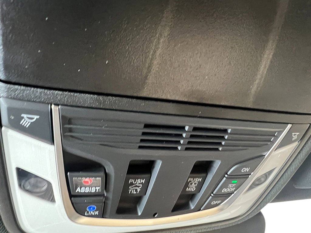 2025 Acura RDX A-Spec Advance photo 16