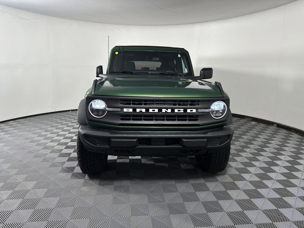 2025 Ford Bronco Base photo 2