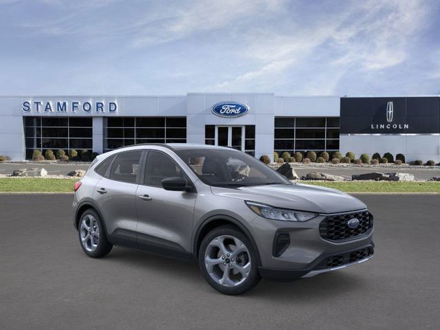 2025 Ford Escape ST-Line photo 6
