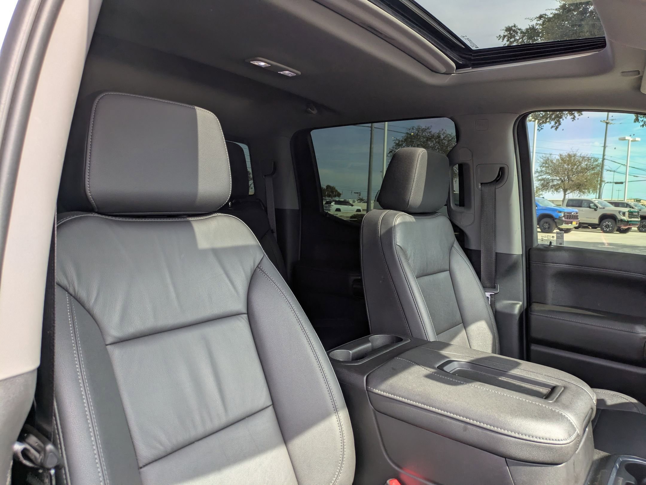 2022 Chevrolet Silverado 1500 LT Trail Boss photo 32