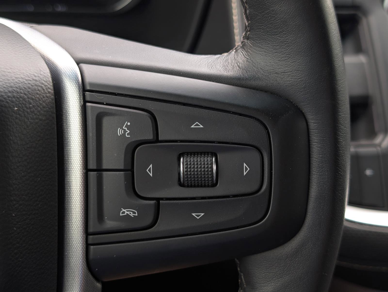 2022 Gmc Yukon SLT photo 17