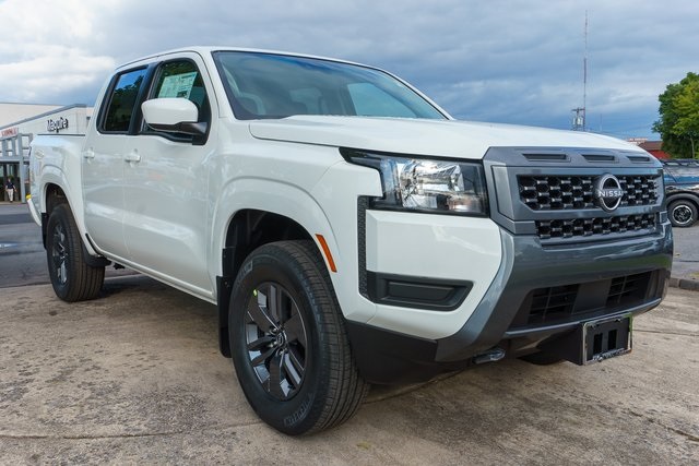 2025 Nissan Frontier SV photo 4