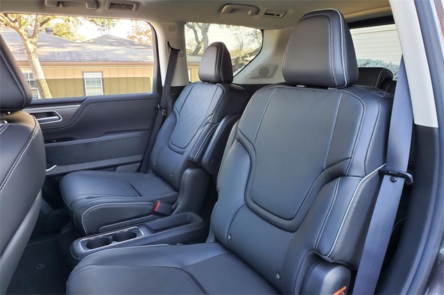 2025 Infiniti QX80 Luxe photo 19