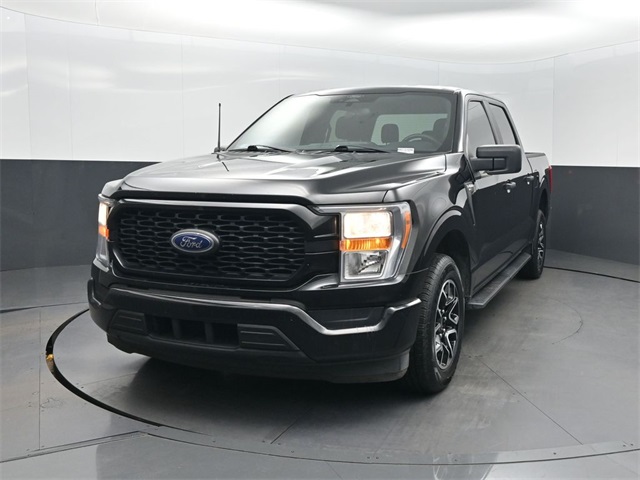 2022 Ford F-150 XL's photo
