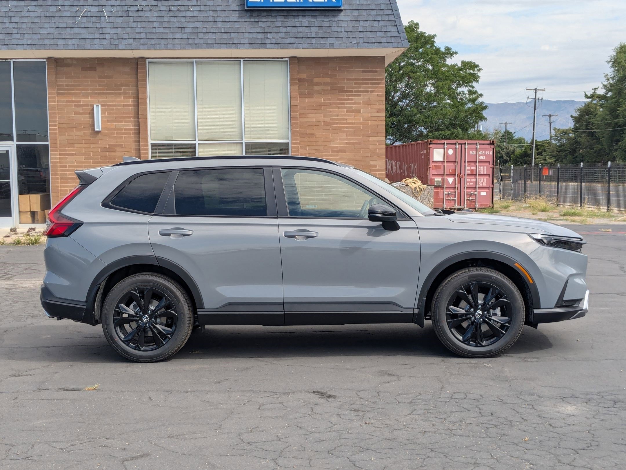 2026 Honda CR-V Sport Touring Hybrid photo 2