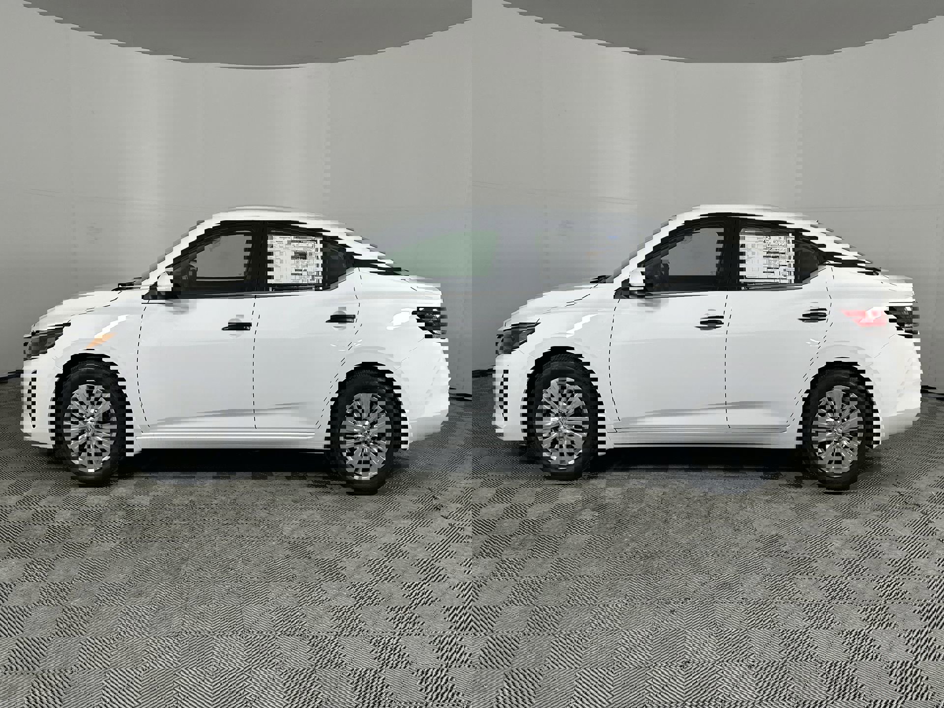 2025 Nissan Sentra S photo 4