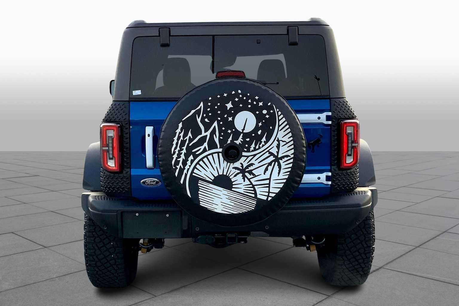 2021 Ford Bronco First Edition photo 4