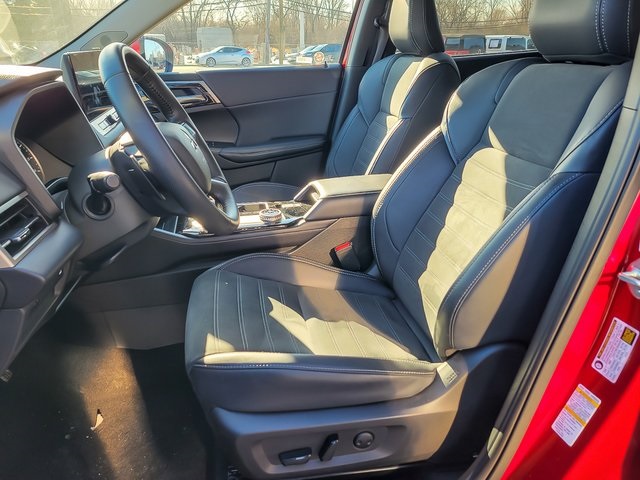2025 MITSUBISHI OUTLANDER - Image 6