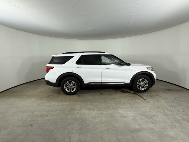 2020 Ford Explorer XLT photo 3