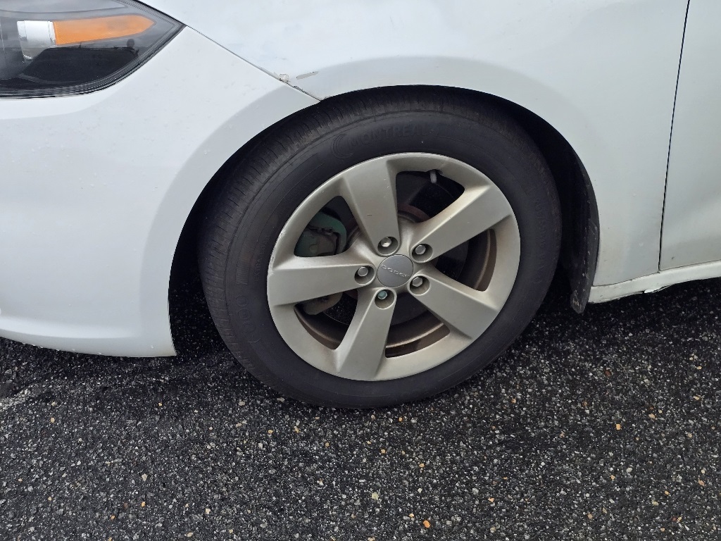 2016 Dodge Dart SXT photo 12