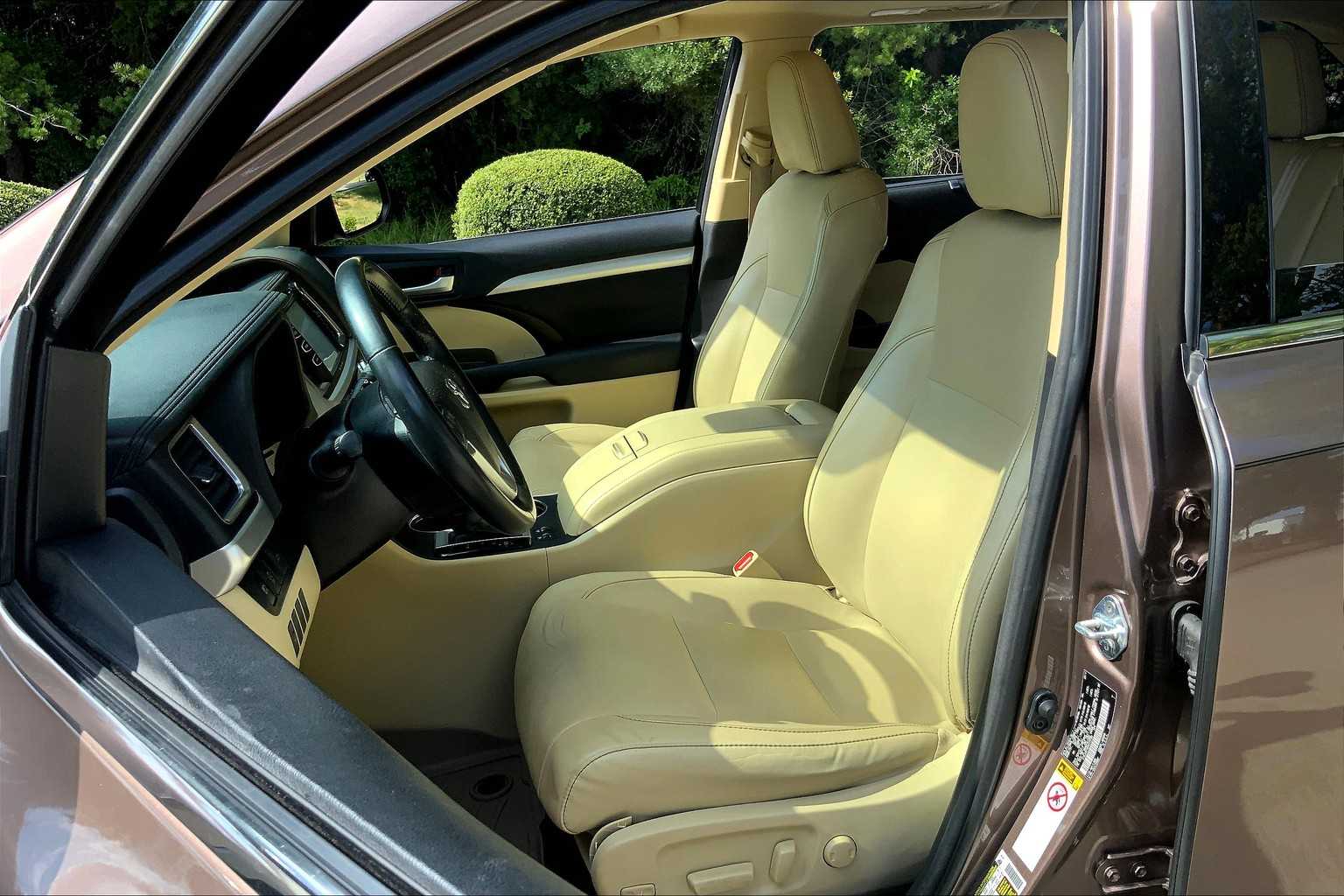 2017 Toyota Highlander XLE photo 7