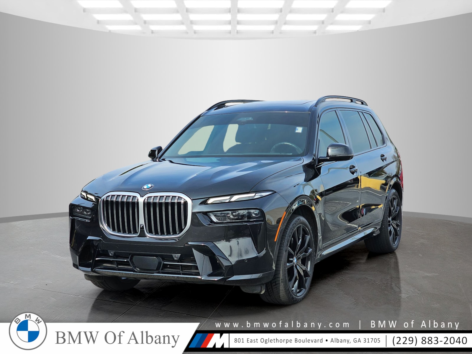 2023 BMW X7 40i's photo