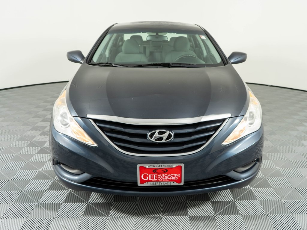 2012 Hyundai Sonata GLS photo 2