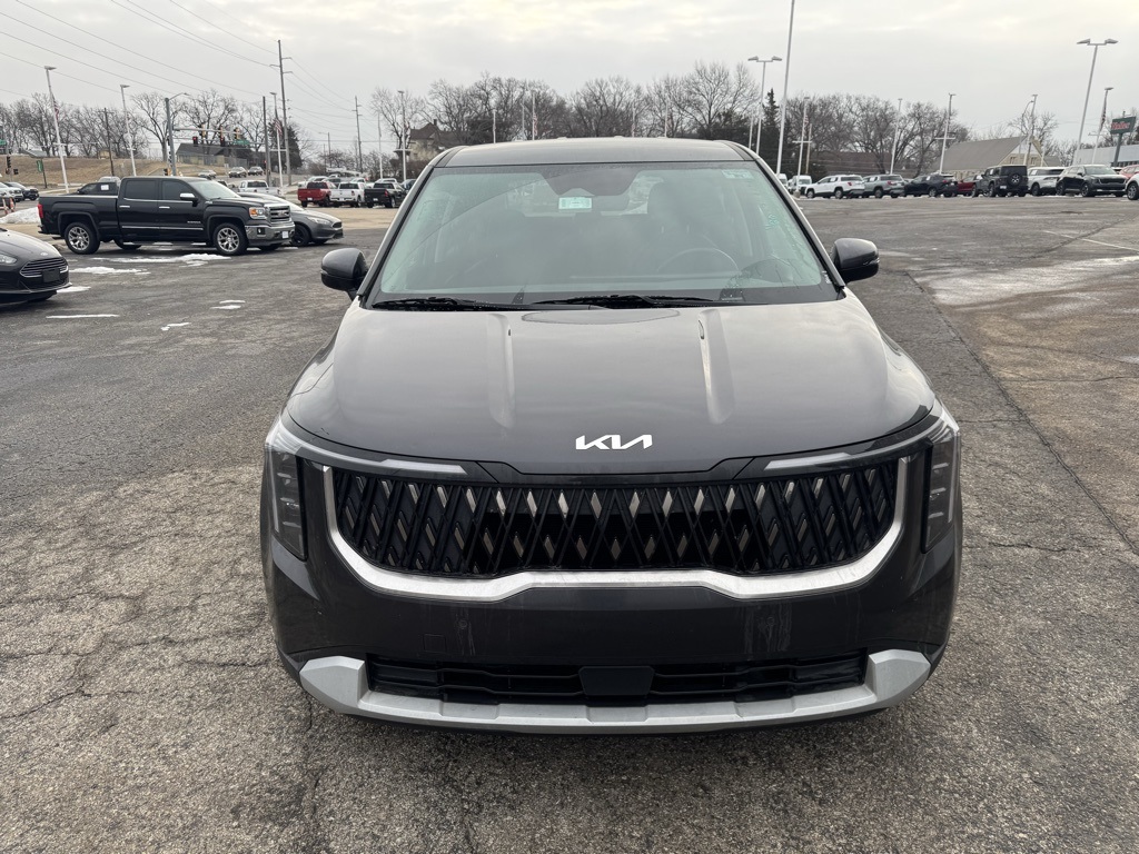 Used 2025 Kia Carnival LXS with VIN KNDNB5K30S6496535 for sale in Kansas City