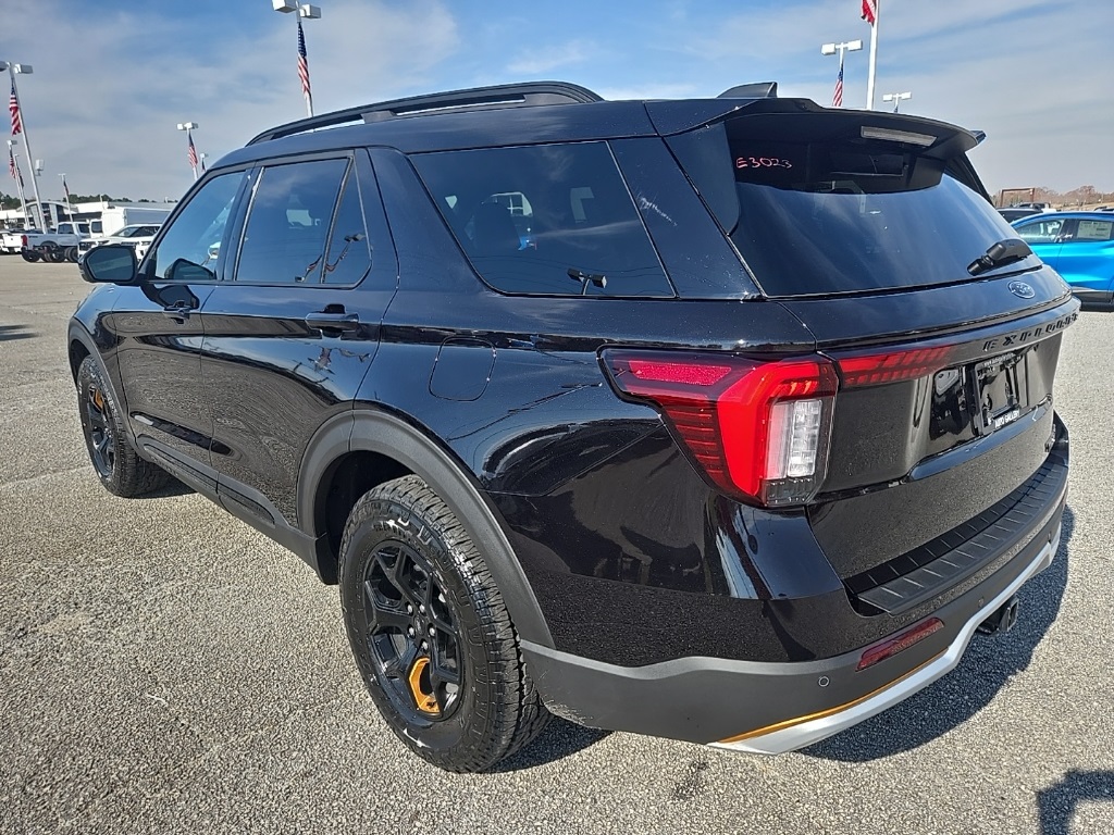2026 Ford Explorer photo 4