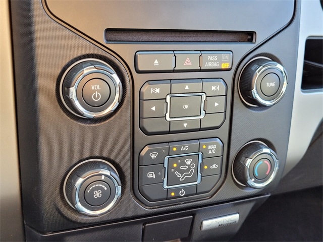 2013 Ford F-150 XLT photo 19